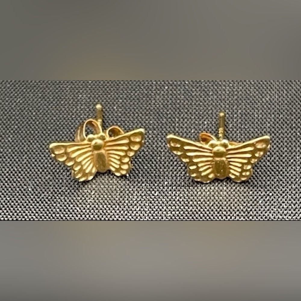 14K Solid Yellow Gold Butterfly Earrings .5 grams